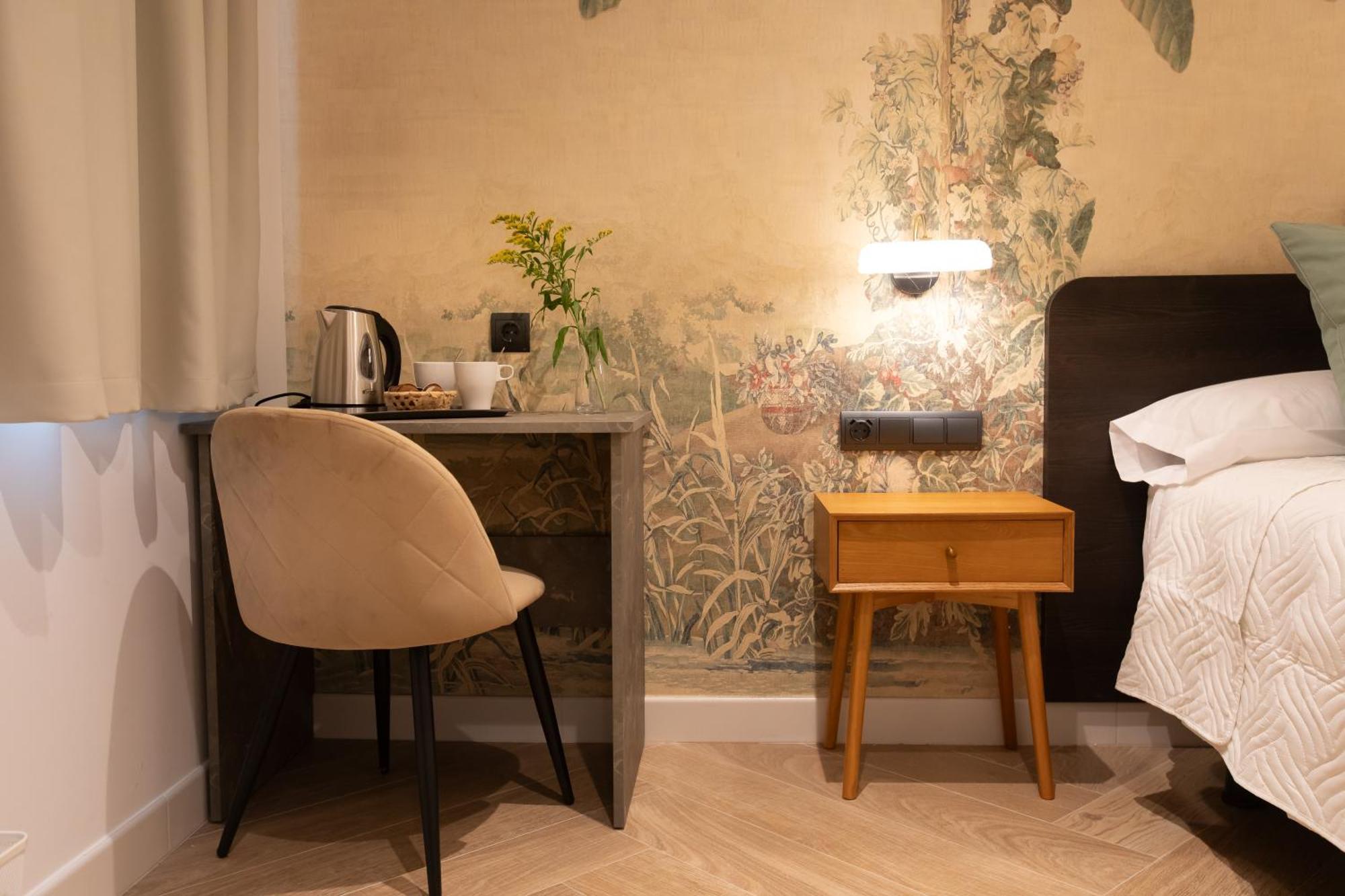 Boutique Rooms Playa Burriana Nerja Esterno foto