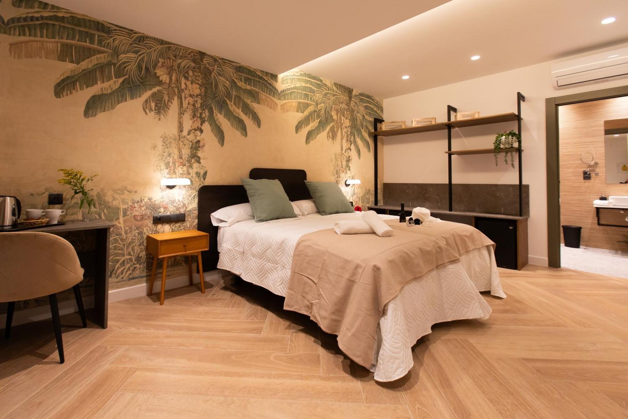 Boutique Rooms Playa Burriana Nerja Esterno foto