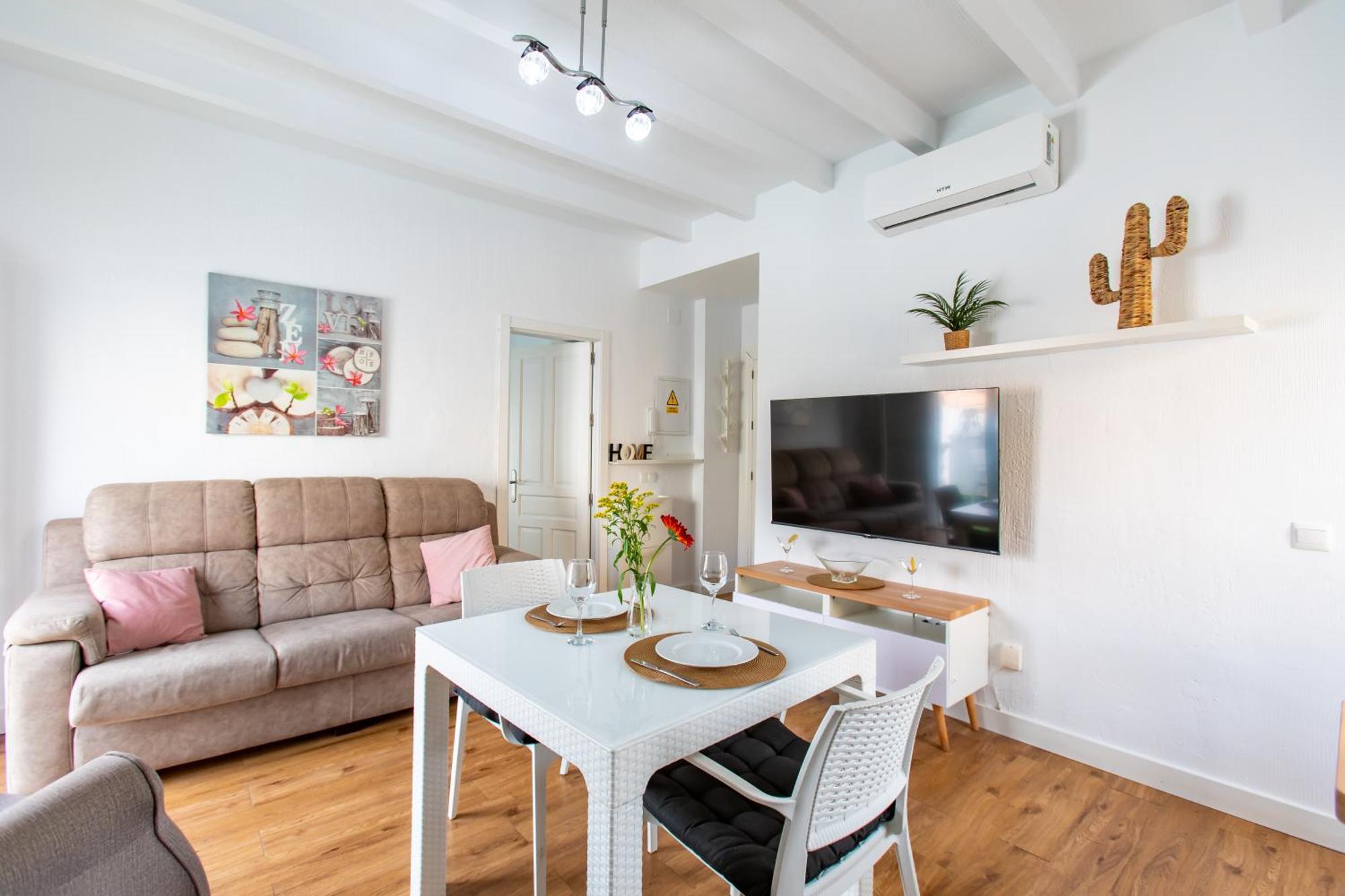 Boutique Rooms Playa Burriana Nerja Esterno foto