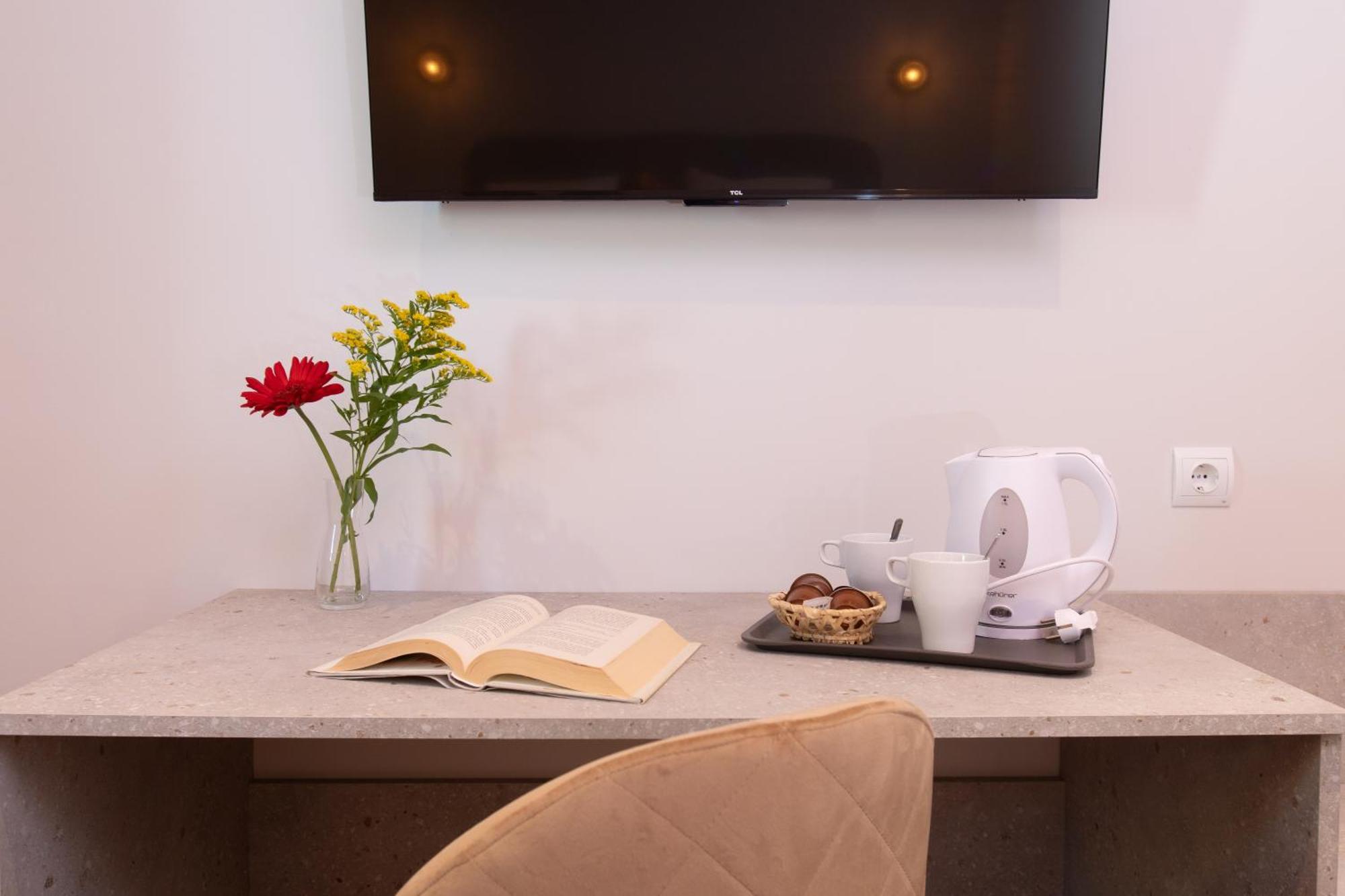 Boutique Rooms Playa Burriana Nerja Esterno foto