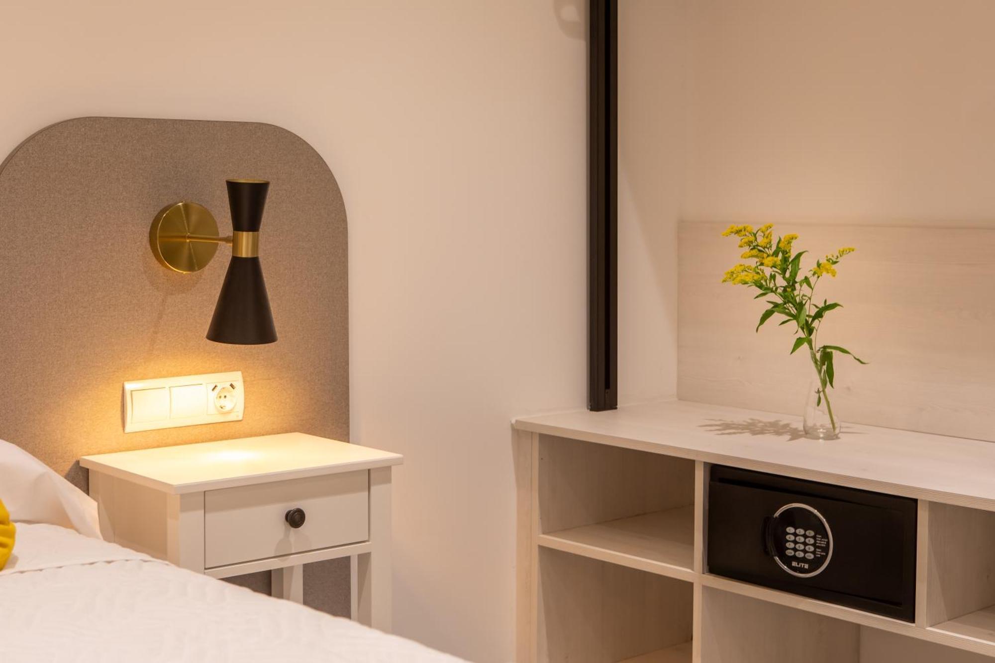 Boutique Rooms Playa Burriana Nerja Esterno foto